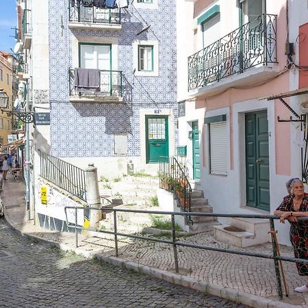 Typical Alfama Apartment, By Timecooler Lisbon Exterior photo