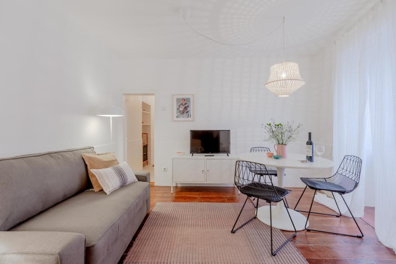 Typical Alfama Apartment, By Timecooler Lisbon Exterior photo