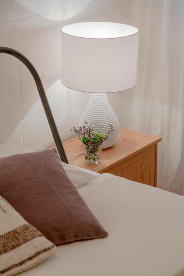 Typical Alfama Apartment, By Timecooler Lisbon Exterior photo